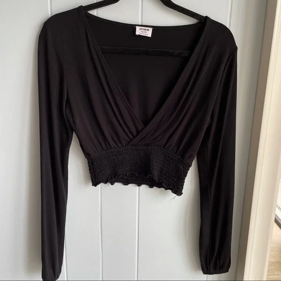 🛍✨SOLD✨Cotton on black crop top NWOT - Picture 4 of 7